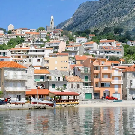 With A Parking Space Igrane, Makarska - 13535 *
