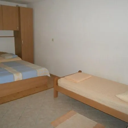 With A Parking Space Igrane, Makarska - 13535 Apartment Igrane