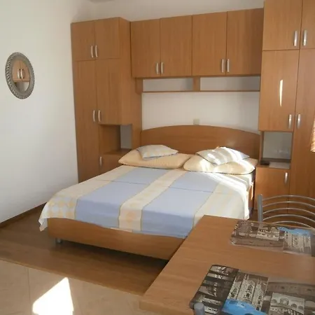 With A Parking Space Igrane, Makarska - 13535 Apartment *