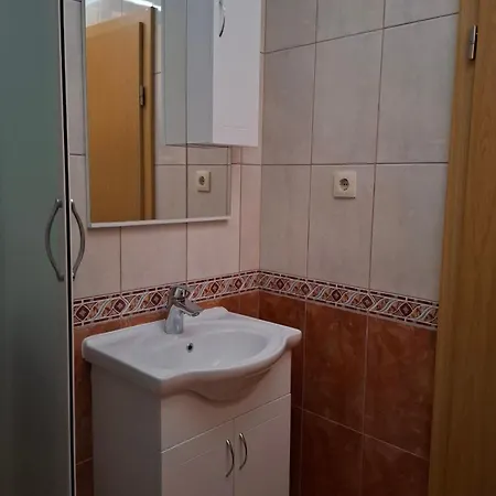 Apartmán With Parking Space Igrane, Makarska - 13535 *